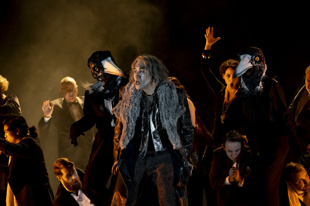 Szenenfoto „Cardillac“ mit Shin Taniguchi in der Hauptrolle des Goldschmiedes Cardillac. Foto: Anke Neugebauer