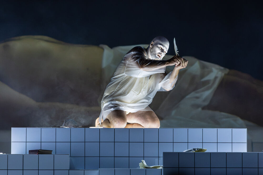  Mateusz Ługowski als Doktor Johann Faustus, Foto: Christina Iberl
