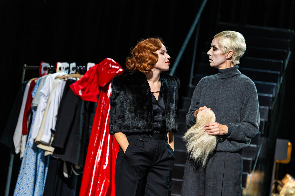 Mephisto: Mia Antonia Dressler, Anja Lenßen, Foto: Christina Iberl 